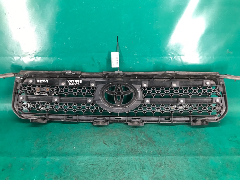 Решетка радиатора RAV4 05-12 2008 3.5 2GR-FE