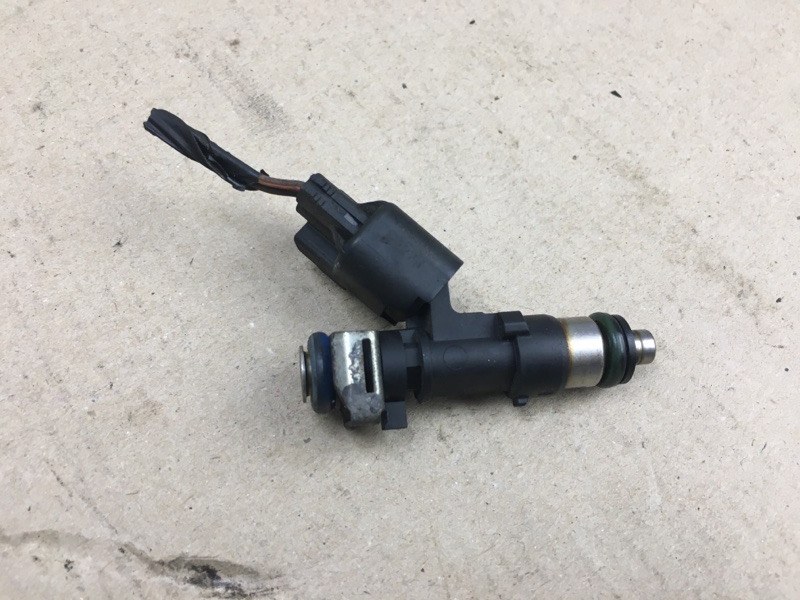 Форсунка топливная DODGE JOURNEY 08-20 2010 3.5 EGF 4591986AA Б/У