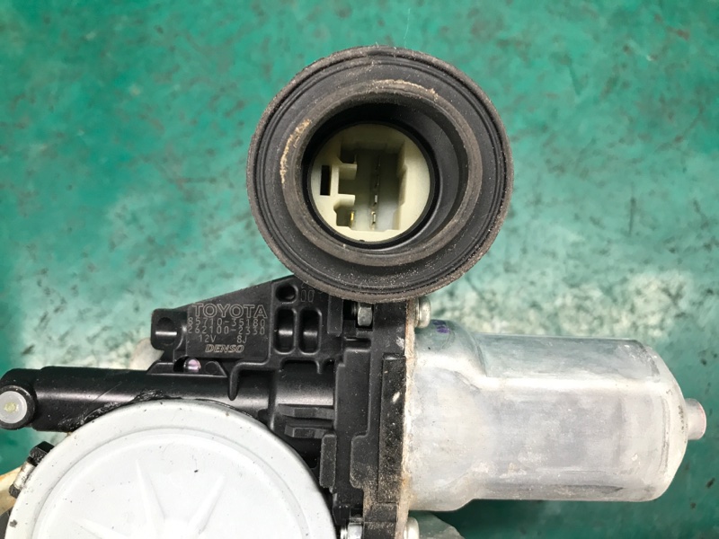 Стеклоподъемник задний левый TOYOTA RAV4 05-12 3.5 2GR-FE