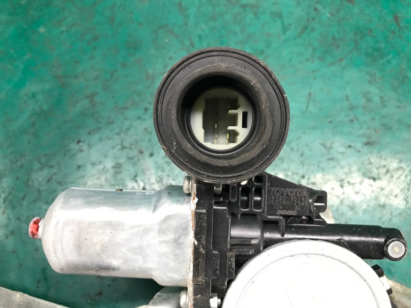 Стеклоподъемник задний правый TOYOTA RAV4 05-12 3.5 2GR-FE