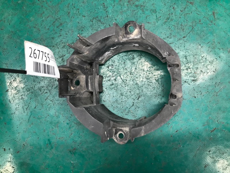 Кронштейн противотуманной фары передний правый TOYOTA RAV4 05-12 2008 3.5 2GR-FE 52125-42020 Б/У