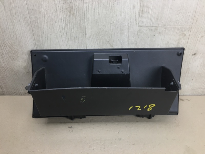 Бардачок JOURNEY 08-20 2010 3.5 EGF Бардачок JOURNEY 08-20 2010 3.5 EGF