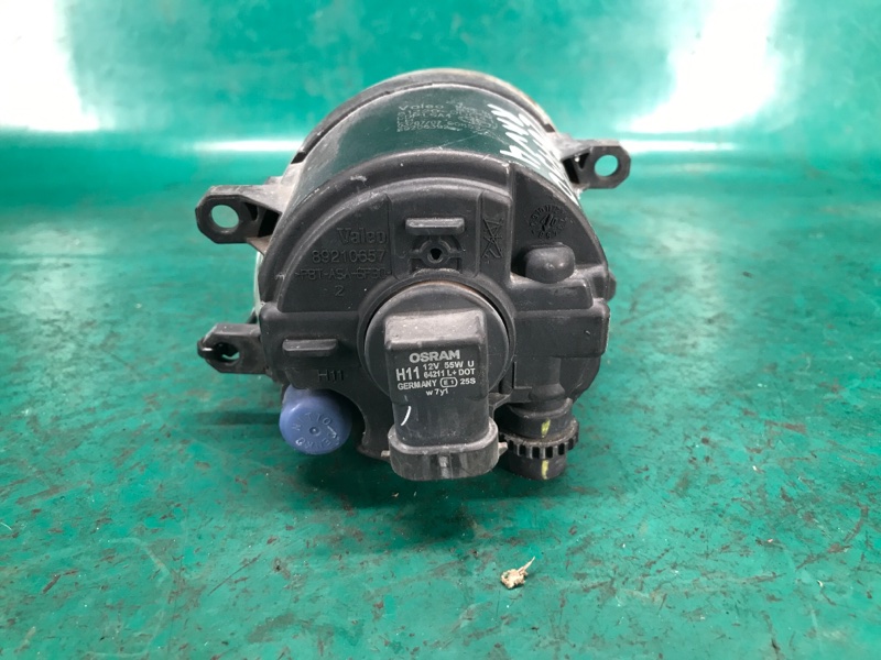 Противотуманная фара передняя левая RAV4 05-12 2008 3.5 2GR-FE