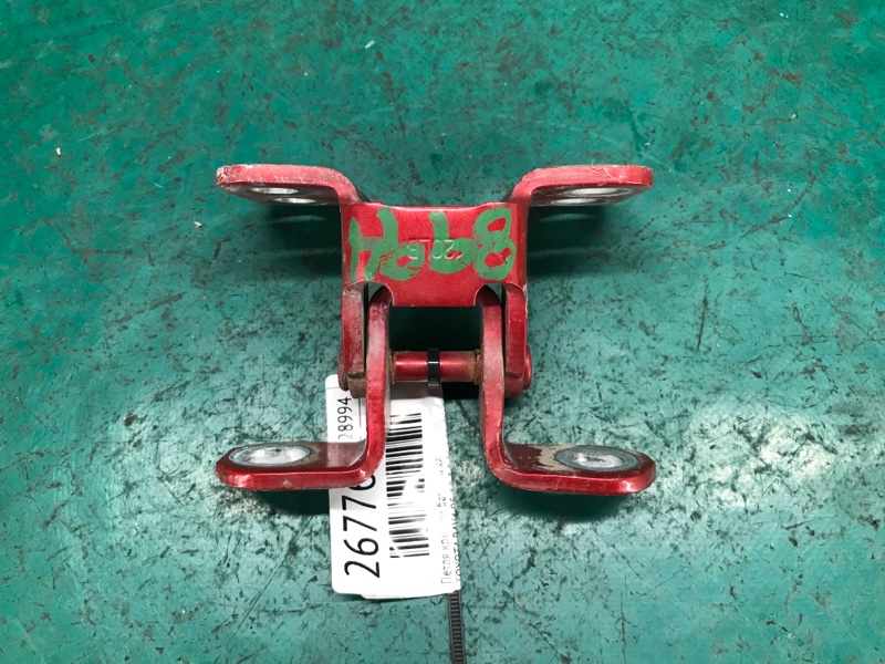 Запчасть петля двери багажника TOYOTA RAV4 05-12 2008 3.5 2GR-FE 68801-42050 Б/У Петля двери багажника TOYOTA RAV4 05-12 2008 3.5 2GR-FE 68801-42050 Б/У