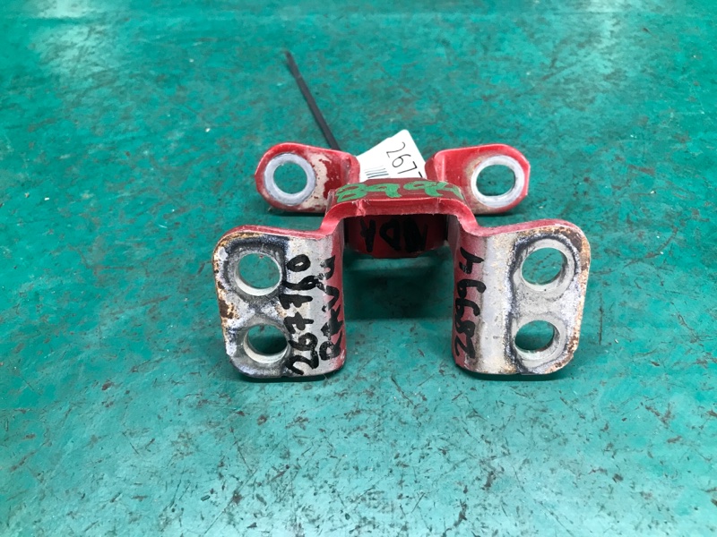 Петля двери багажника RAV4 05-12 2008 3.5 2GR-FE Петля двери багажника RAV4 05-12 2008 3.5 2GR-FE