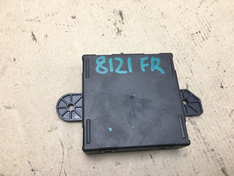 Блок электронный передний правый JOURNEY 08-20 2010 3.5 EGF