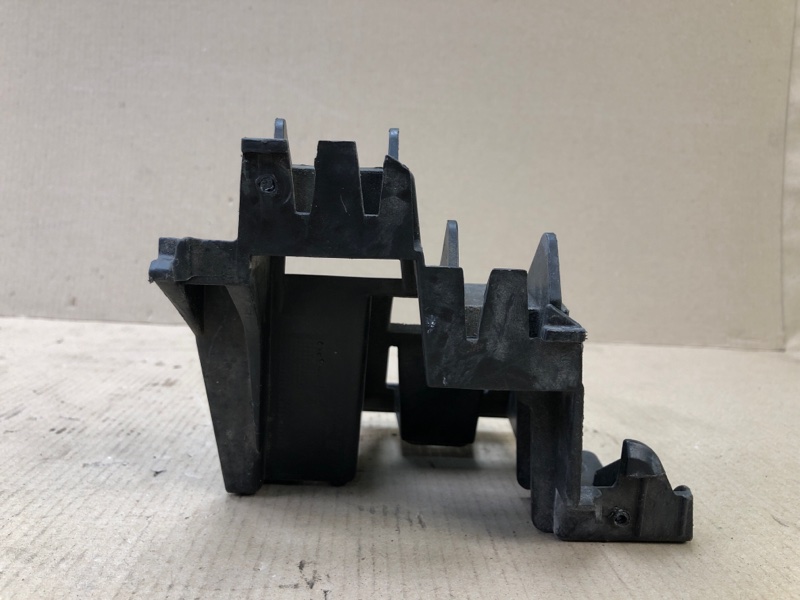 Кронштейн задний левый VOLKSWAGEN JETTA USA 10-17 2.5