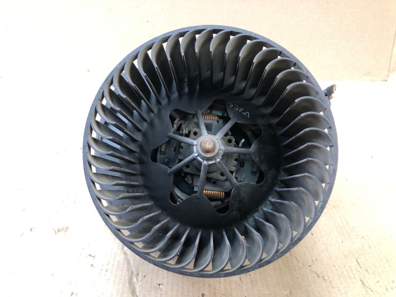 Моторчик печки VOLKSWAGEN JETTA USA 10-17 2011 2.5 1K1819015D Б/У