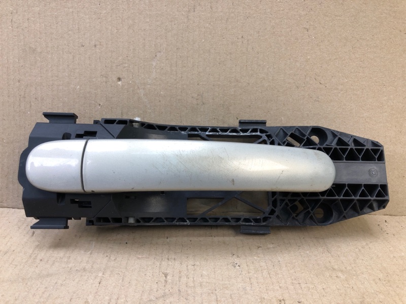 Ручка двери наружная задняя правая VOLKSWAGEN JETTA USA 10-17 2011 2.5 5N0 837 205 M Б/У