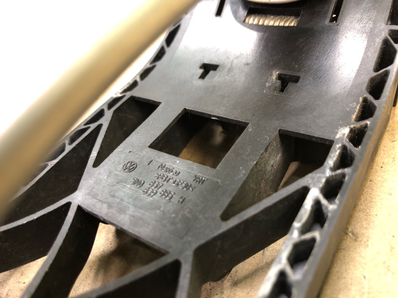 Ручка двери наружная задняя правая JETTA USA 10-17 2011 2.5