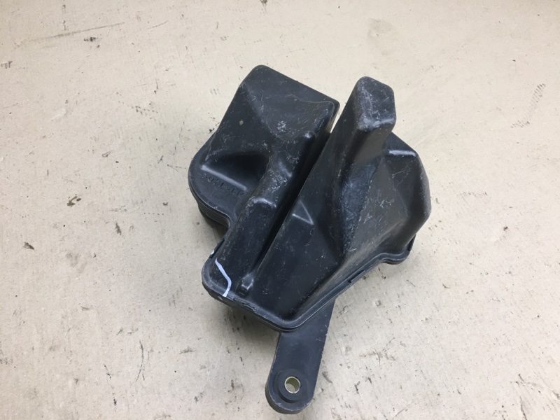 Резонатор воздушного фильтра CAMRY 20 96-02 2.2 5S-FE