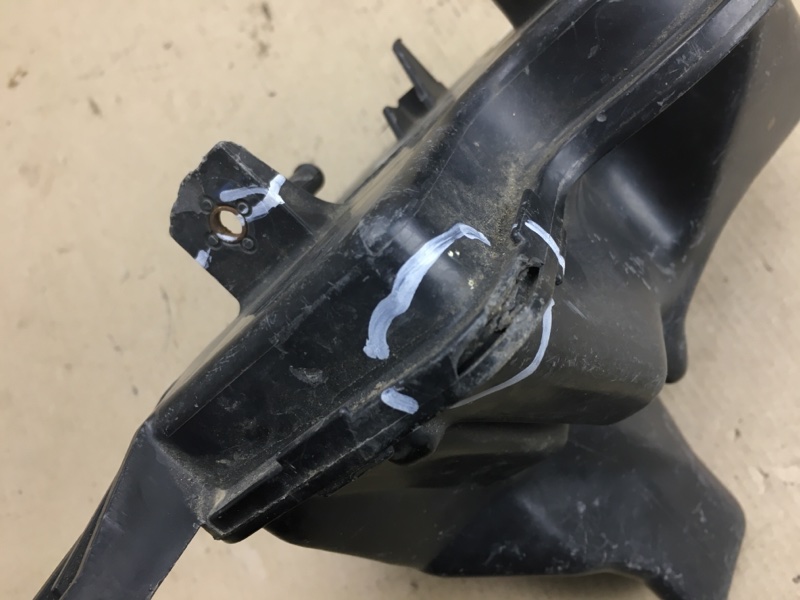 Резонатор воздушного фильтра CAMRY 20 96-02 2.2 5S-FE