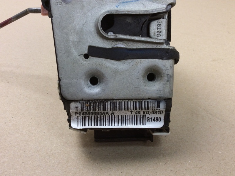 Замок двери передний правый JOURNEY 08-20 2010 3.5 EGF