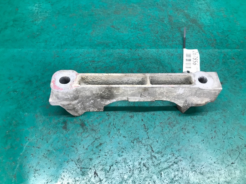 Кронштейн опоры двигателя RAV4 05-12 2008 3.5 2GR-FE