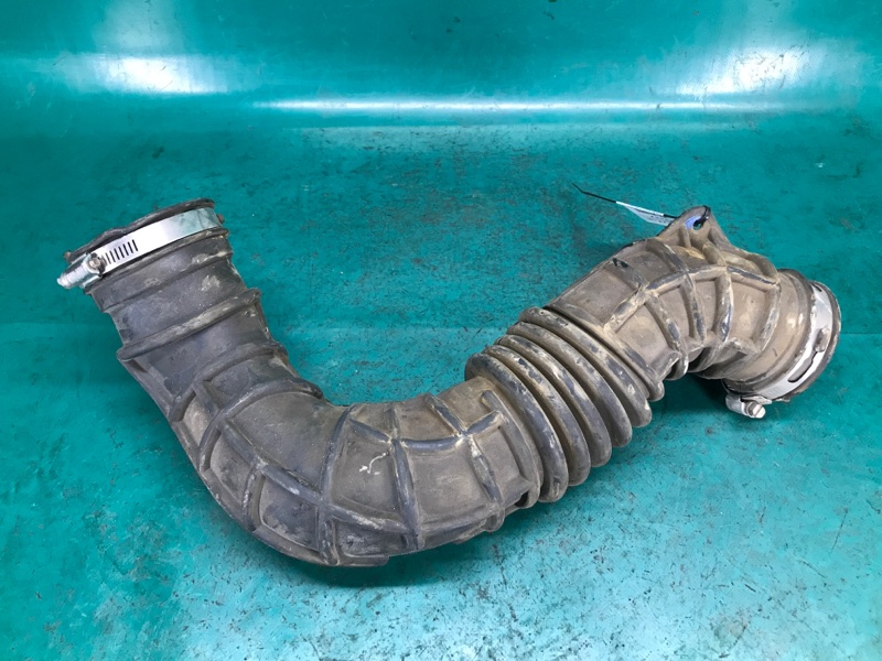 Патрубок воздушного фильтра AVENGER 07-14 2013 JS 2.4 ED3 Патрубок воздушного фильтра AVENGER 07-14 2013 JS 2.4 ED3