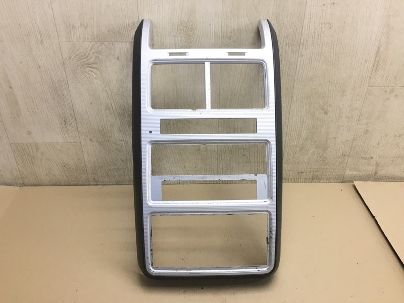 Накладка торпедо центр. DODGE JOURNEY 08-20 2010 3.5 EGF 1MU961DVAA Б/У