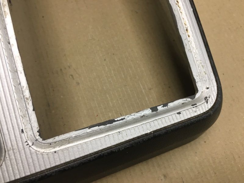 Накладка торпедо центр. JOURNEY 08-20 2010 3.5 EGF