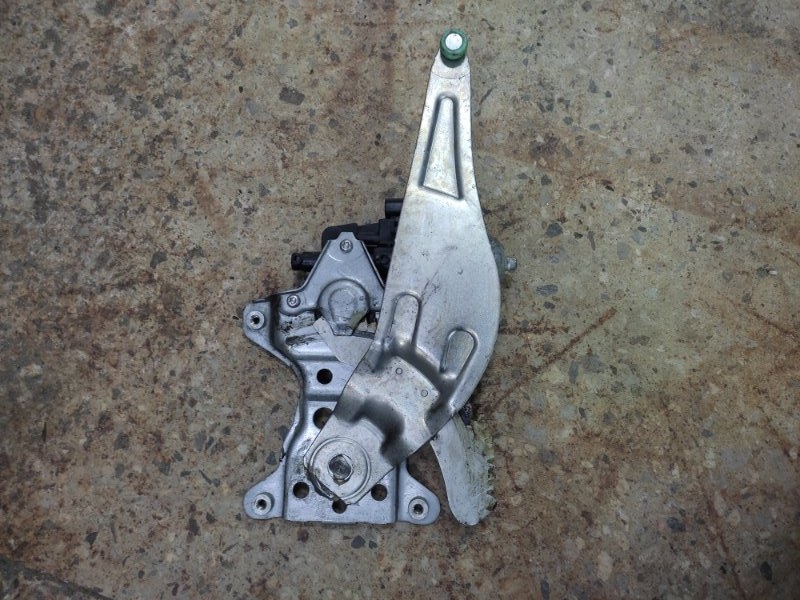 Стеклоподъемник задний левый SUZUKI SX4 06-13 Хетчбек 2.0