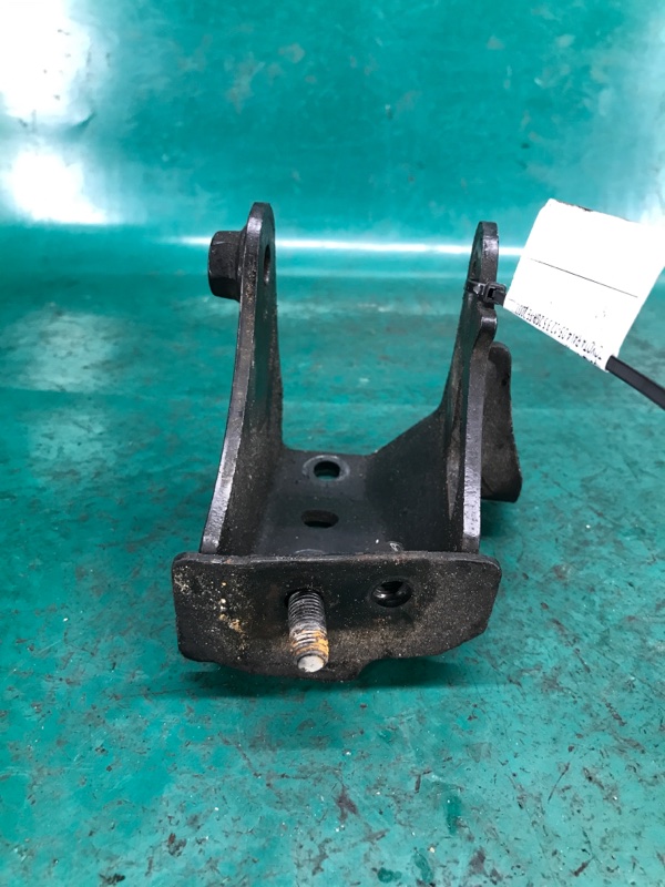 Кронштейн двигателя задний TOYOTA RAV4 05-12 3.5 2GR-FE