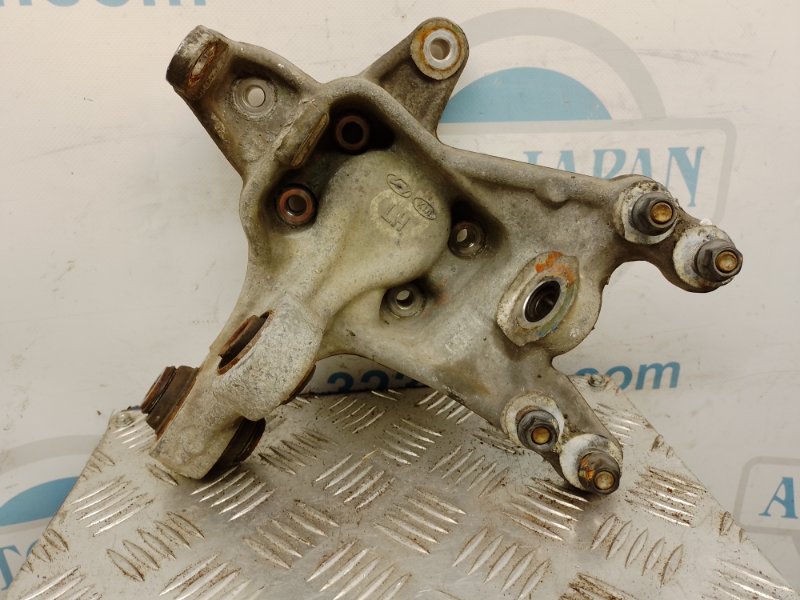 Цапфа задняя левая HYUNDAI SONATA YF 10-14 Цапфа задняя левая HYUNDAI SONATA YF 10-14