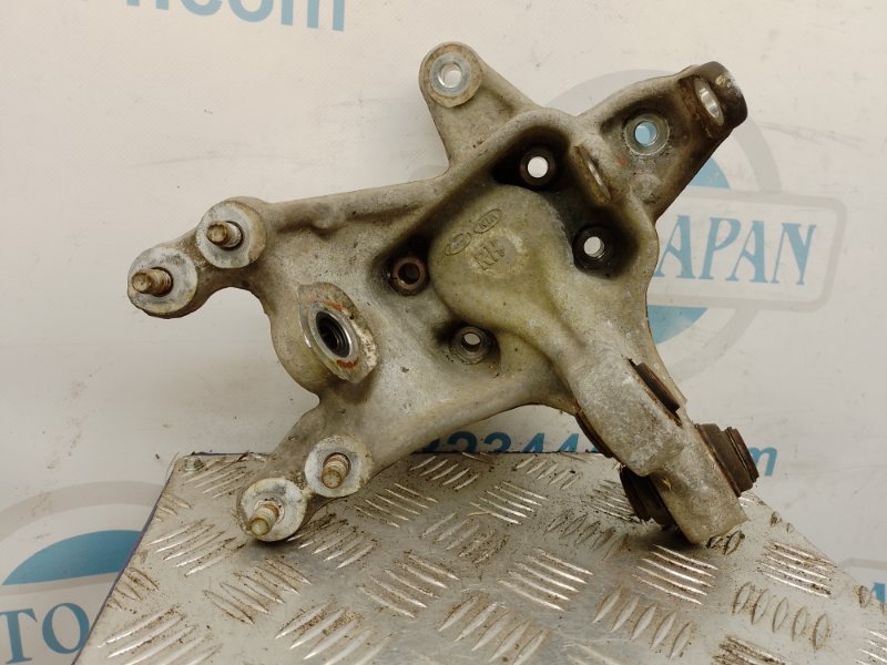 Цапфа задняя правая HYUNDAI SONATA YF 10-14