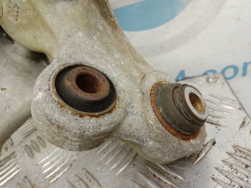 Цапфа задняя правая SONATA YF 10-14