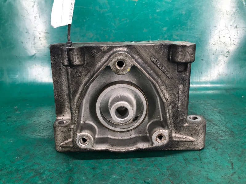 Запчасть кронштейн кпп задний DODGE DURANGO 11- (WD) 2014 3.6 ERB 68185207AB Б/У Кронштейн КПП задний DODGE DURANGO 11- (WD) 2014 3.6 ERB 68185207AB Б/У