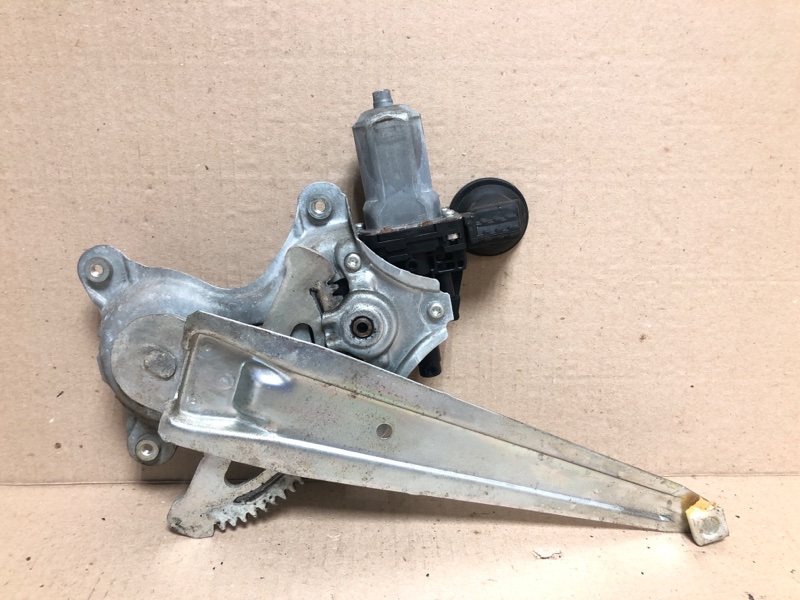 Стеклоподъемник задний левый CAMRY 40 06-11 2007 2.4 2AZFXE