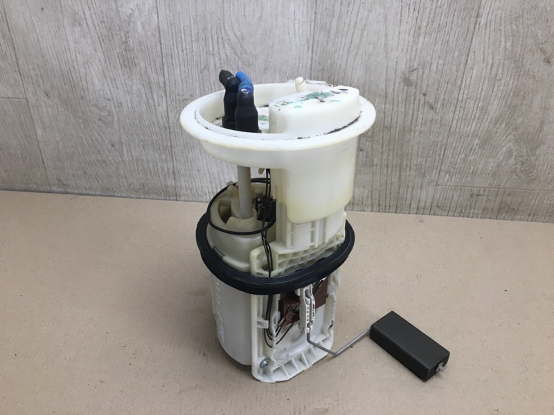 Топливный насос VOLKSWAGEN JETTA 05-10 2007 Седан 2.5 1K0 919 051 AP Б/У