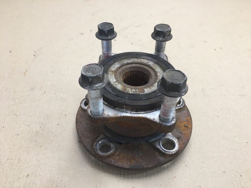 Ступица задняя OUTLANDER XL 05-13