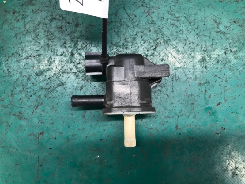 Клапан электромагнитный (вакуумный) TOYOTA RAV4 05-12 3.5 2GR-FE Клапан электромагнитный (вакуумный) TOYOTA RAV4 05-12 3.5 2GR-FE