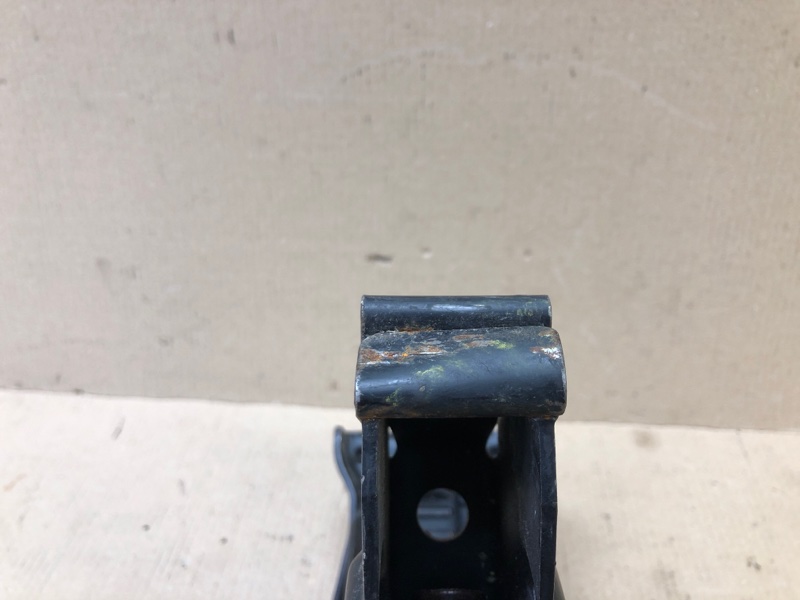 Домкрат S60 00-09 2005 2.5 B5254T2 Домкрат S60 00-09 2005 2.5 B5254T2