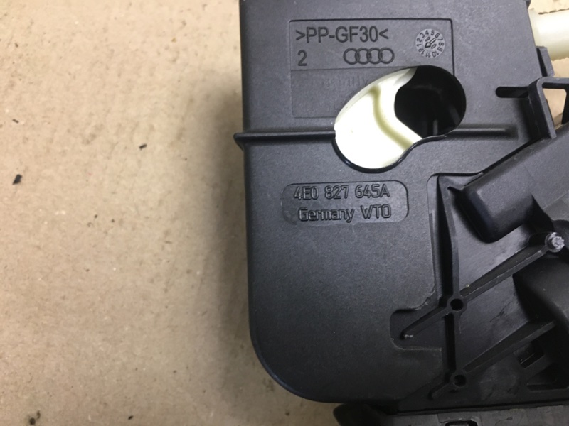 Замок крышки багажника JETTA 05-10 2007 Седан 2.5