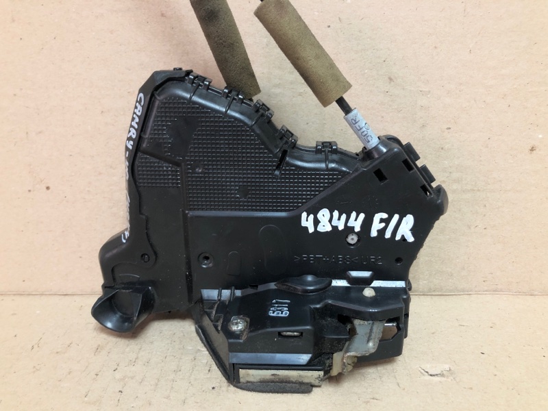 Замок двери передний правый TOYOTA CAMRY 40 06-11 2.4 2AZFXE