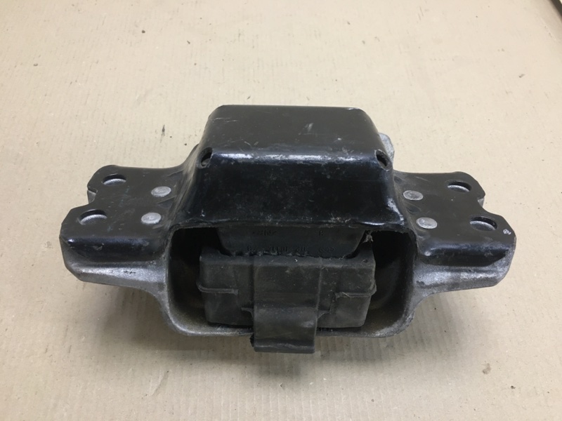Подушка АКПП JETTA 05-10 2007 Седан 2.5