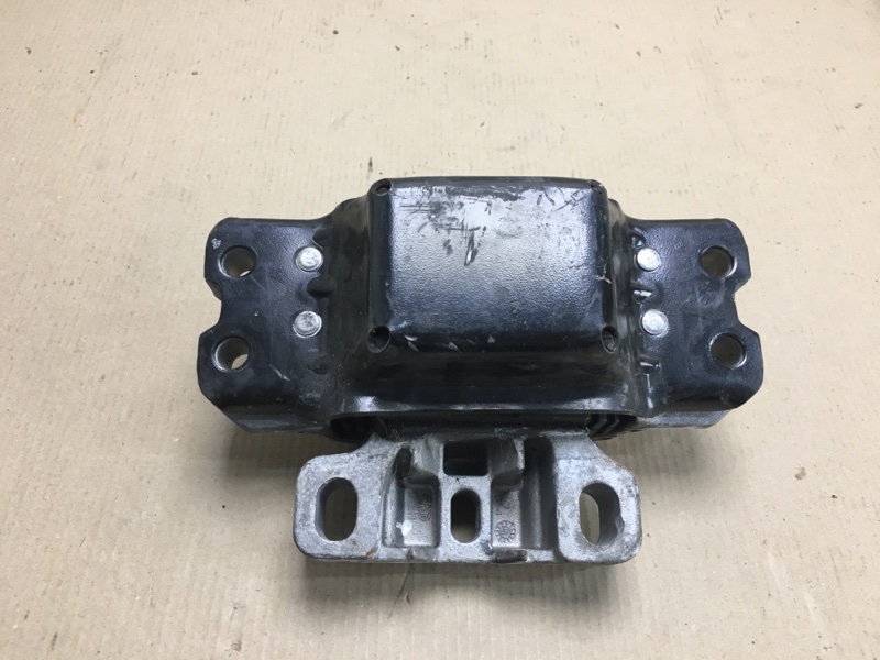 Подушка АКПП VOLKSWAGEN JETTA 05-10 Седан 2.5