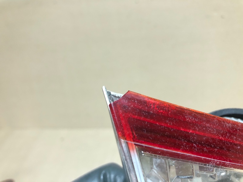 Фонарь внутренний задний левый CAMRY 40 06-11 2007 2.4 2AZFXE