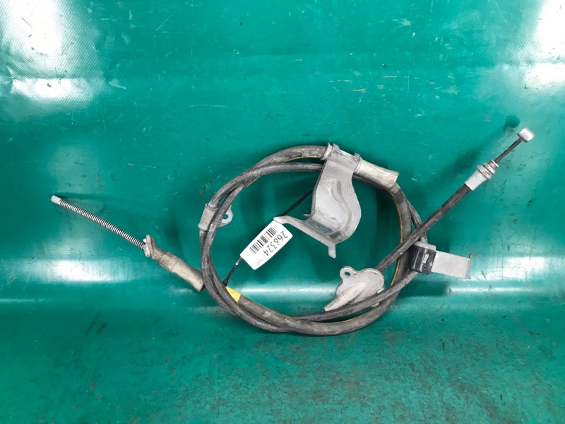 Трос стояночного тормоза задний правый TOYOTA CAMRY 55 14-17 2.5 2ARFE