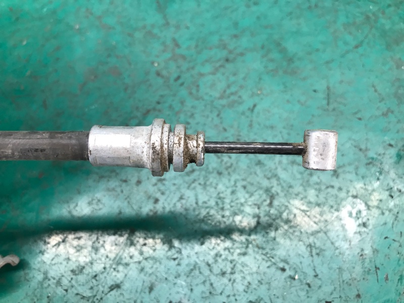 Трос стояночного тормоза задний правый CAMRY 55 14-17 2016 2.5 2ARFE