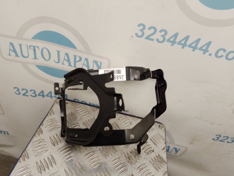 Запчасть кронштейн крепления компрессора пневмоподвески LEXUS GX470 02-09 48911-60020 новая Кронштейн крепления компрессора пневмоподвески LEXUS GX470 02-09 48911-60020 новая