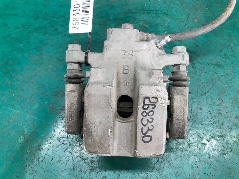 Суппорт тормозной задний правый TOYOTA CAMRY 55 14-17 2016 2.5 2ARFE 47830-06120 Б/У