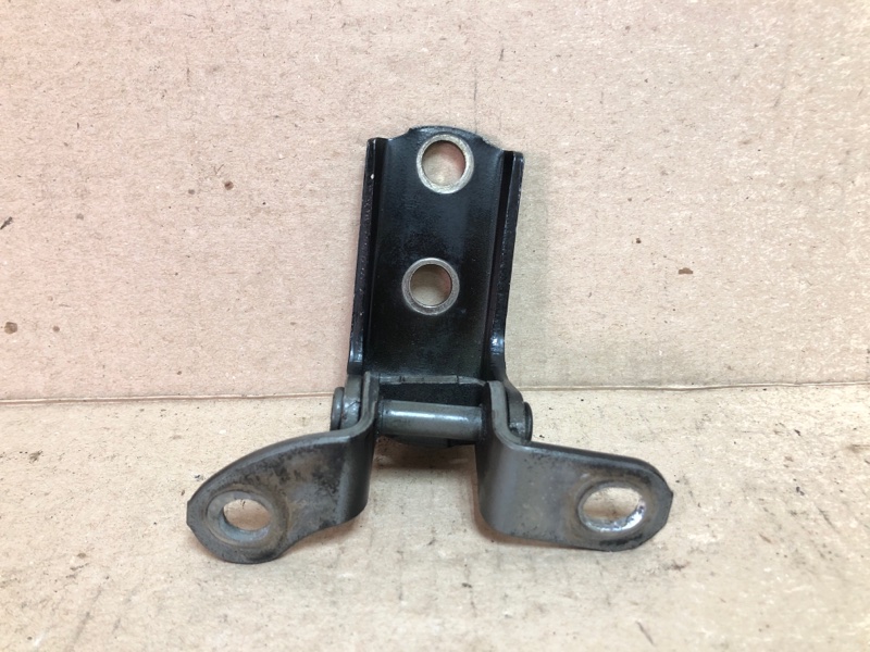 Петля двери нижняя задняя левая CAMRY 40 06-11 2007 3.5 2GR-FE Петля двери нижняя задняя левая CAMRY 40 06-11 2007 3.5 2GR-FE