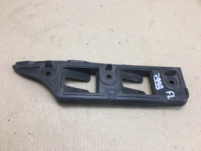 Кронштейн переднего бампера левый VOLKSWAGEN JETTA 05-10 2007 Седан 2.5 1K0 807 183 Б/У
