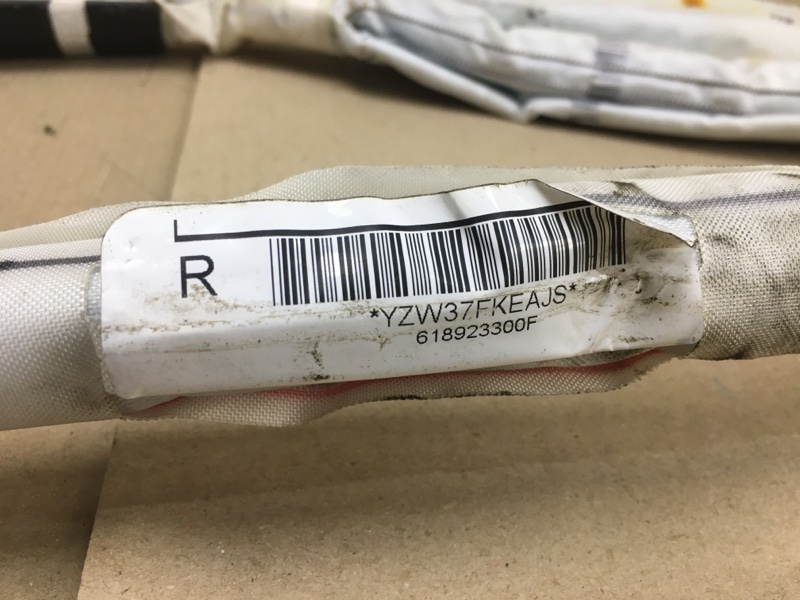 Подушка безопасности (штора) правая CT200 11-17