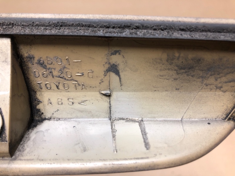 Панель подсветки номера CAMRY 40 06-11 2007 3.5 2GR-FE Панель подсветки номера CAMRY 40 06-11 2007 3.5 2GR-FE