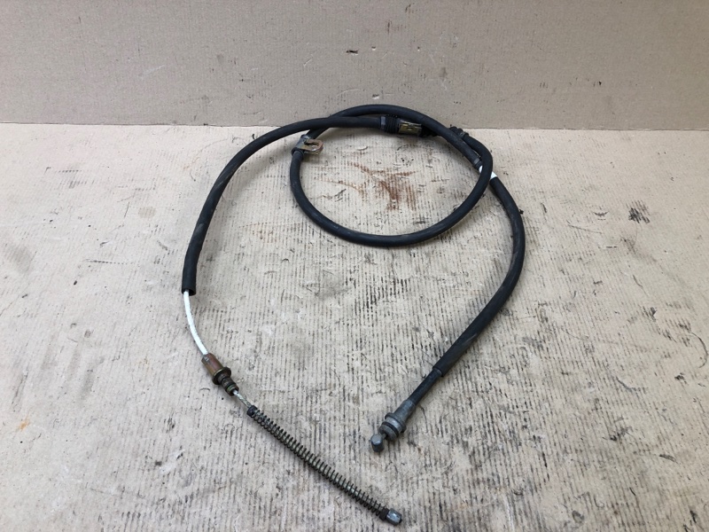 Трос стояночного тормоза задний левый MITSUBISHI ENDEAVOR 03-11 MR569351 Б/У