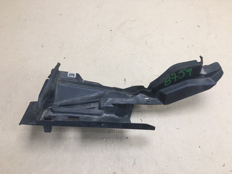 Накладка крыла левая FOCUS 10-18 2010-