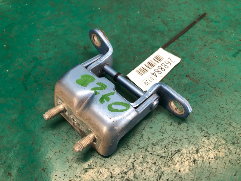 Петля двери верхняя задняя правая LEAF 10-17 2012