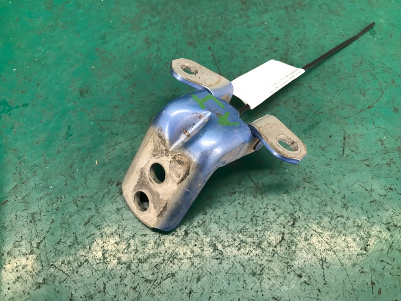 Петля двери нижняя задняя левая NISSAN LEAF 10-17