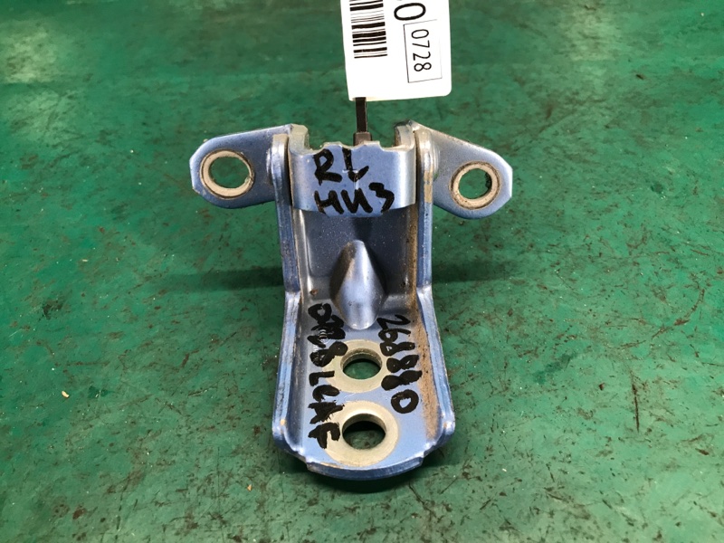 Петля двери нижняя задняя левая LEAF 10-17 2012